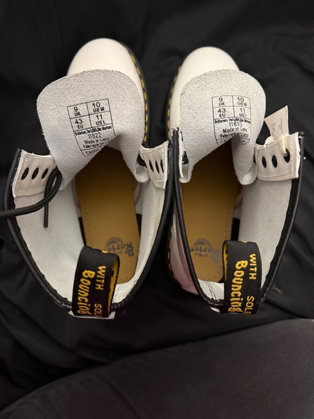 Dr. Martens White Leather Lace-Up Boots with Yellow Stitching Size 10 Brand New! - Picture 10 of 10